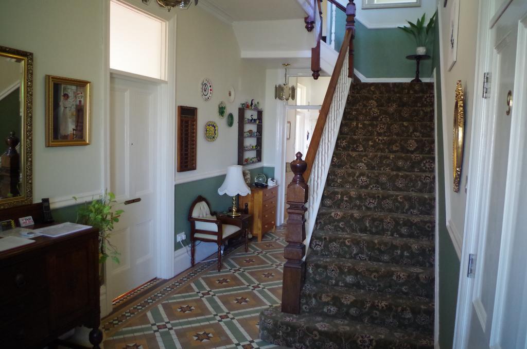 Varley House อิลฟราคูมบ์ ภายนอก รูปภาพ
