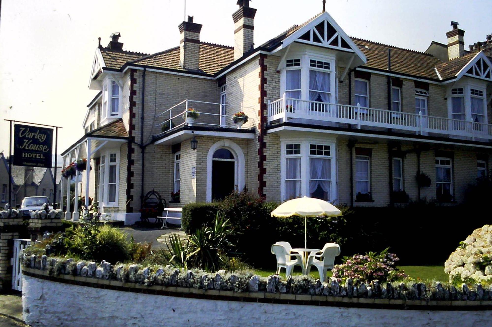 Varley House อิลฟราคูมบ์ ภายนอก รูปภาพ